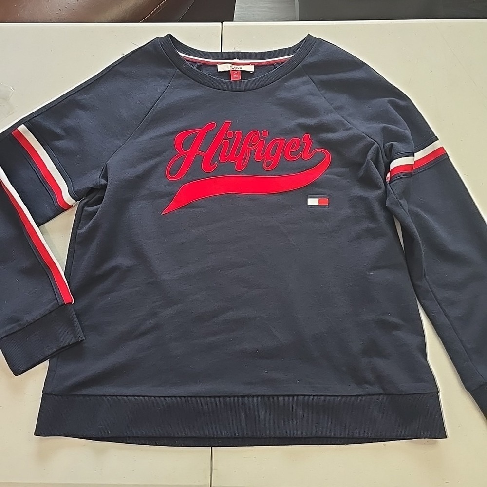 Tommy Hilfiger Women's Blue Red Crew Neck Sweater Sweatershirt Fleece Logo‎ Flag